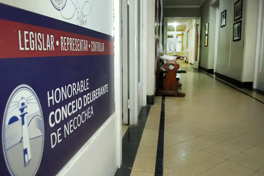 Escasa actividad en el Concejo, por el inminente cierre de listas