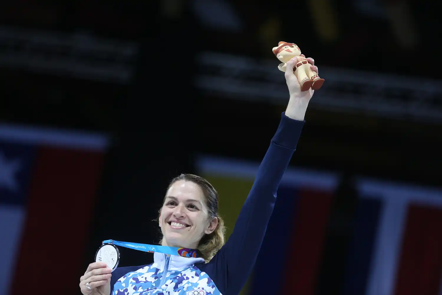 Lima 2019: La esgrimista nicoleña a la que le perdieron la valija logró la medalla de plata con equipamiento prestado