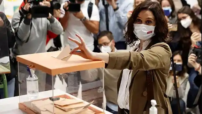 El PP ganó en Madrid y quedó muy cerca de ser otra vez gobierno, quizás sin alianzas