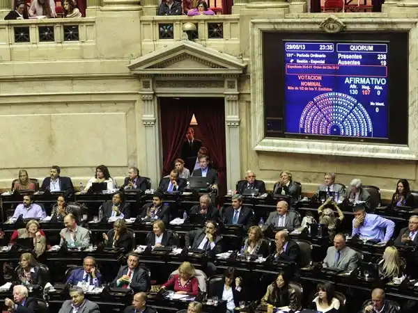 Diputados sesionó casi la mitad de veces que durante el 2012