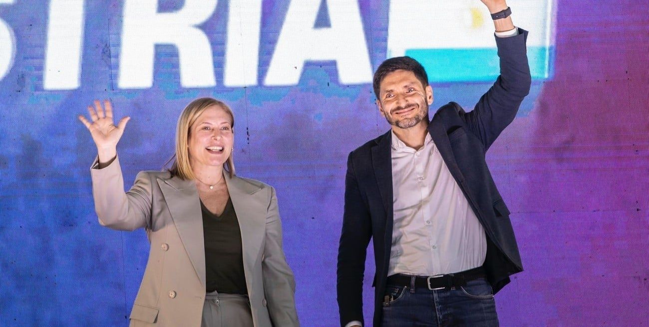 La vicegobernadora Gisela Scaglia junto al gobernador, Maximiliano Pullaro.