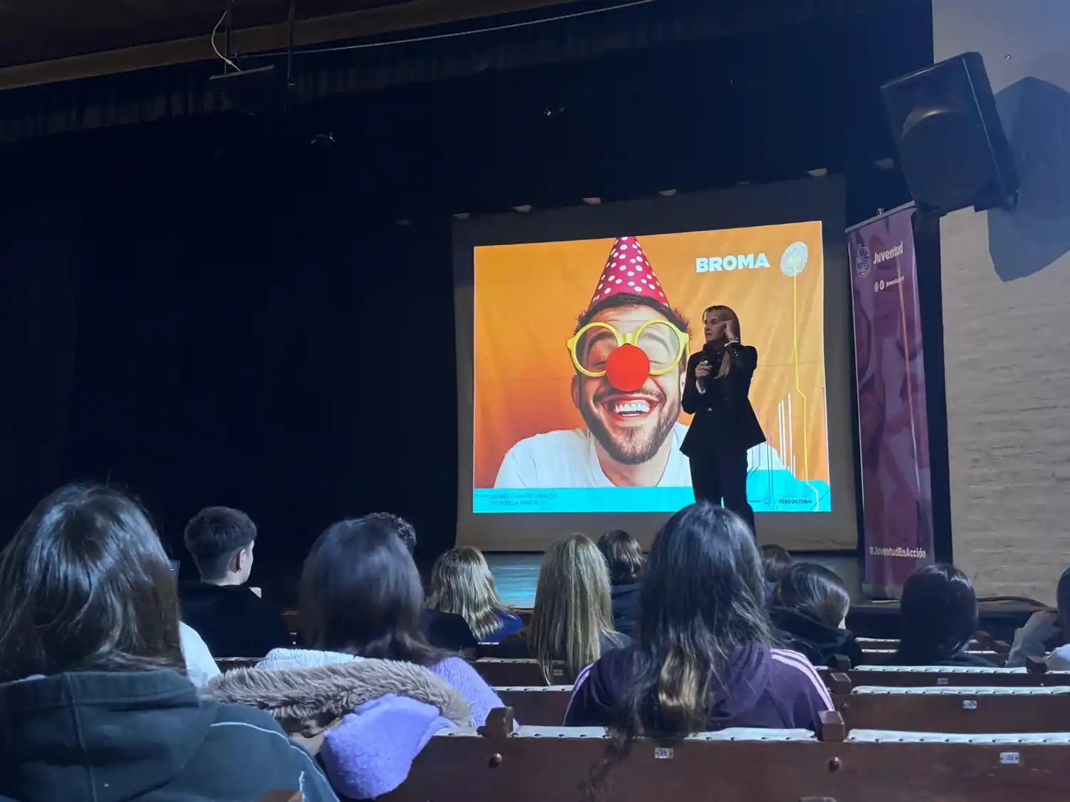 Natalia Barneche. Estuvo a cargo de la jornada sobre redes sociales en el Teatro Municipal