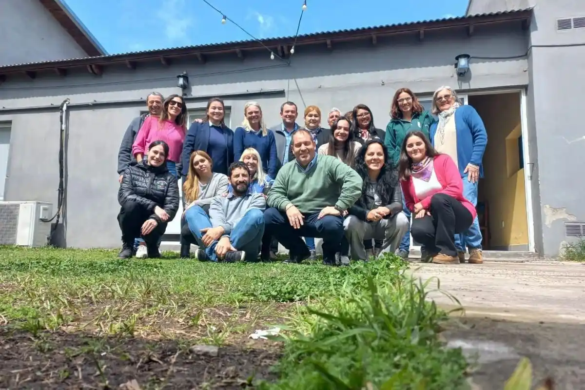 Personal municipal se capacita en Lengua de Señas para atender al público