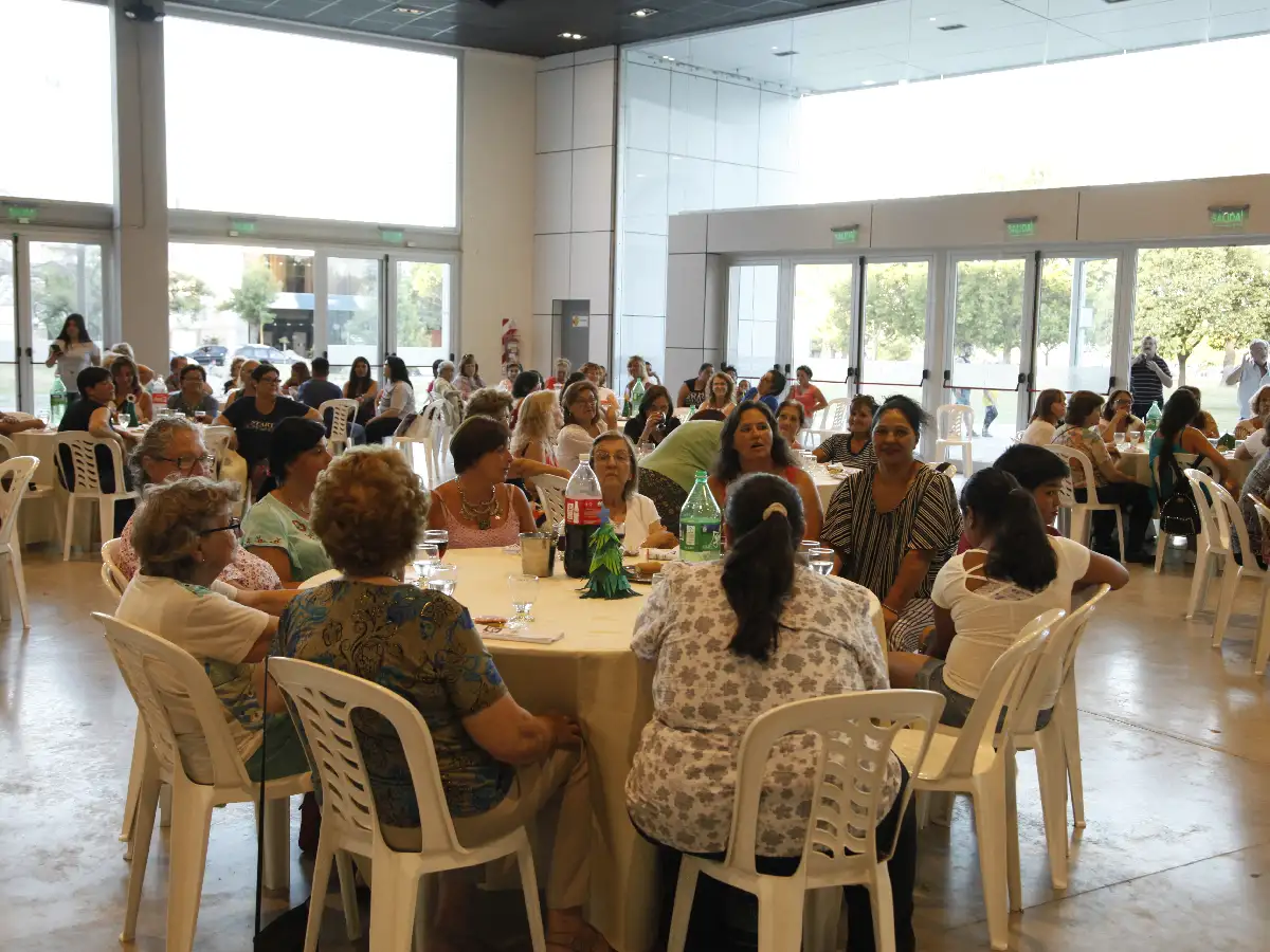 El Consejo de la Mujer agasajó a un centenar de “manos tejedoras”  