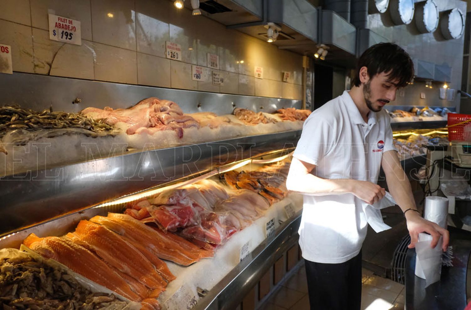 "Antes había un aluvión de gente en la pescaderías y eso ya no se ve"