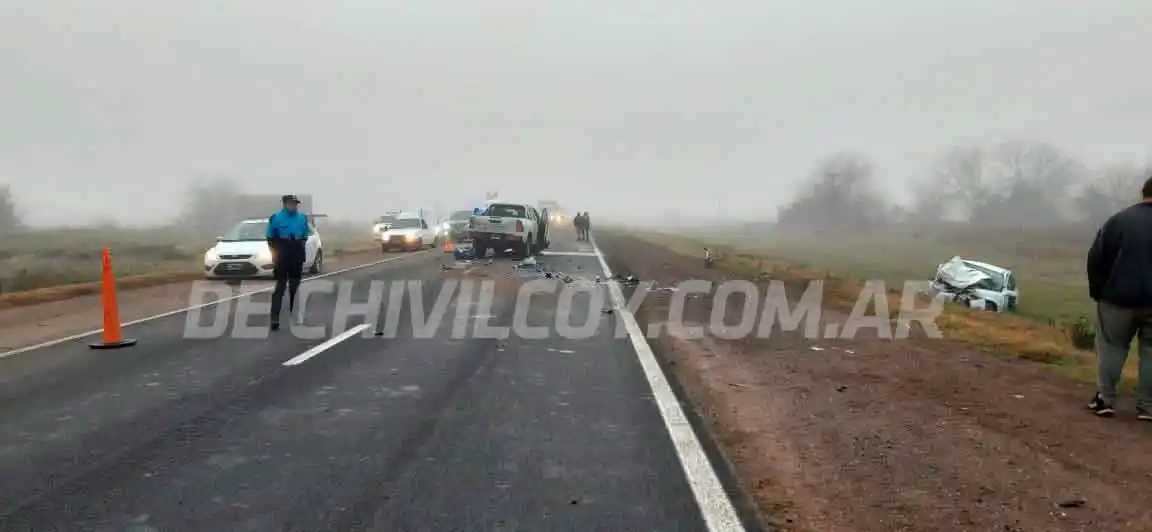 Trágico choque frontal en la Ruta 5 de Chivilcoy: por el impacto, una mujer de Trenque Lauquen falleció en el acto
