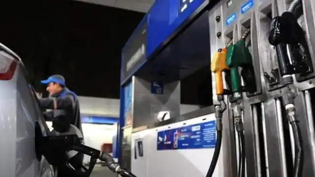 Si no interviene el Gobierno, el 1 de febrero volverán a aumentar los combustibles