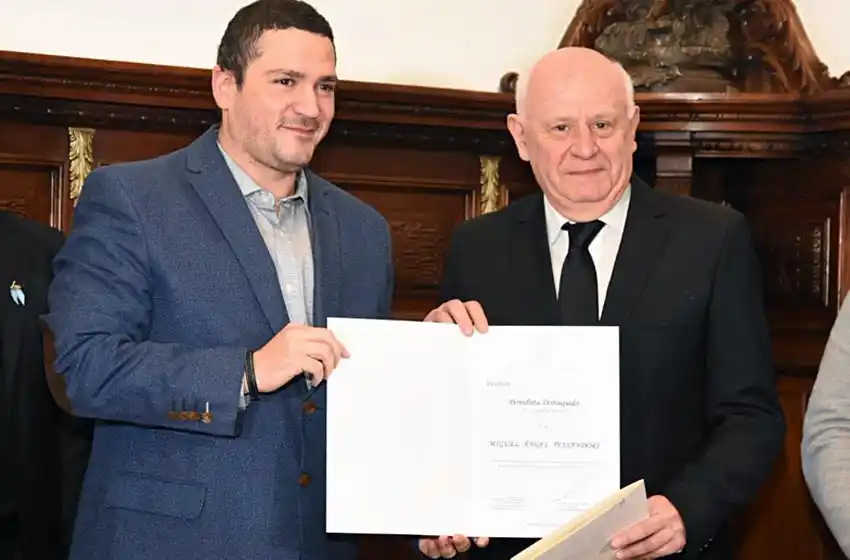 El Concejo declaró a Miguel Tessandori periodista distinguido de la ciudad