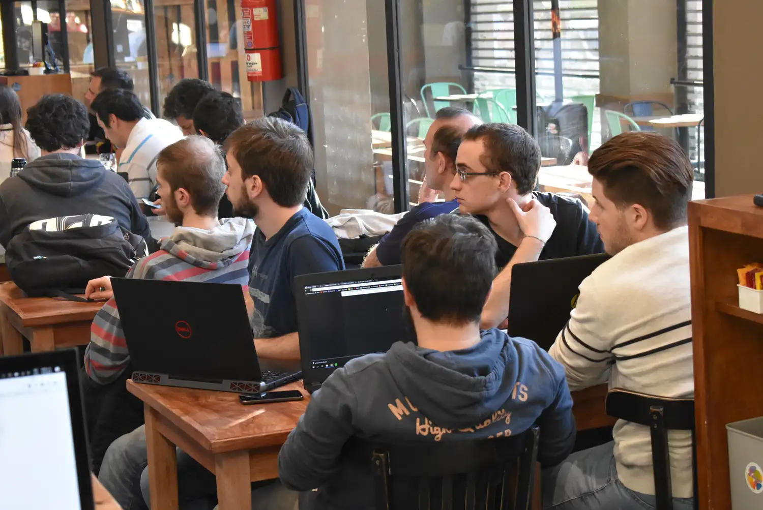 Continúa la especialización en software e inteligencia artificial
