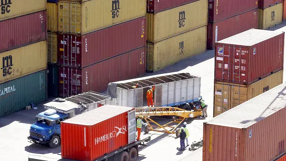 La Argentina recupera participación en el comercio mundial: proyectan que en 2035 exportará USD 180.000 millones