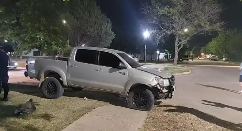 Murió un motociclista que fue atropellado de atrás por una camioneta