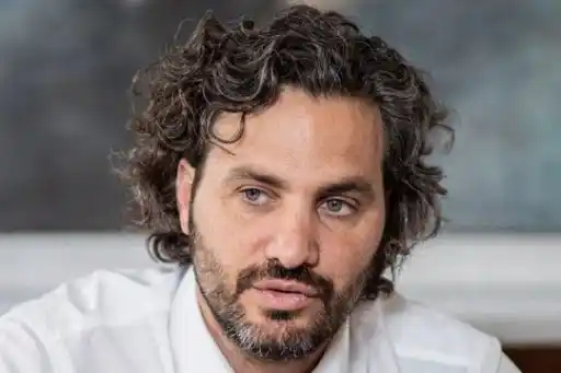 "Tenemos expectativas de vacunar al personal docente en febrero", dijo Cafiero