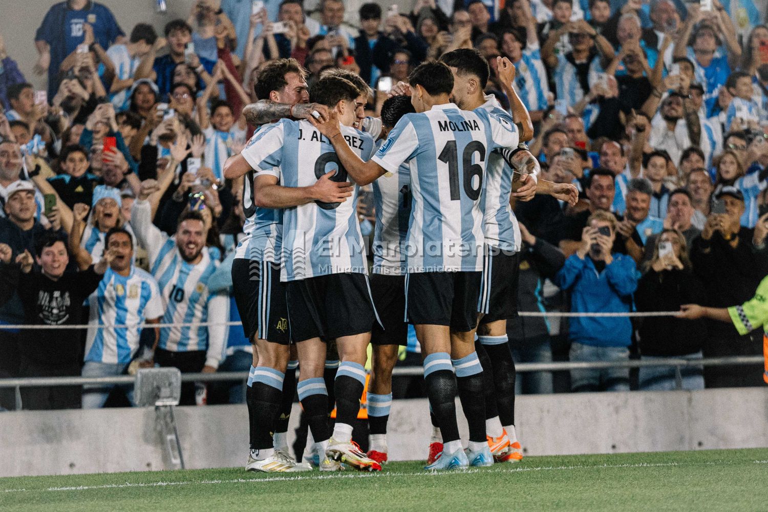 Exhibición de Argentina goleando a Brasil para celebrar el pasaje al Mundial