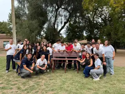 La escuela Dante Alighieri recibió el premio "Primavera Verde 2025"