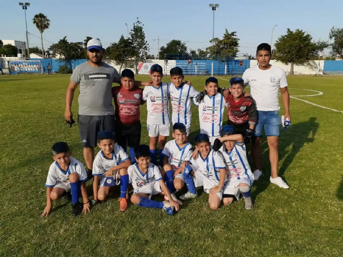 Estrella y Los Albos campeones