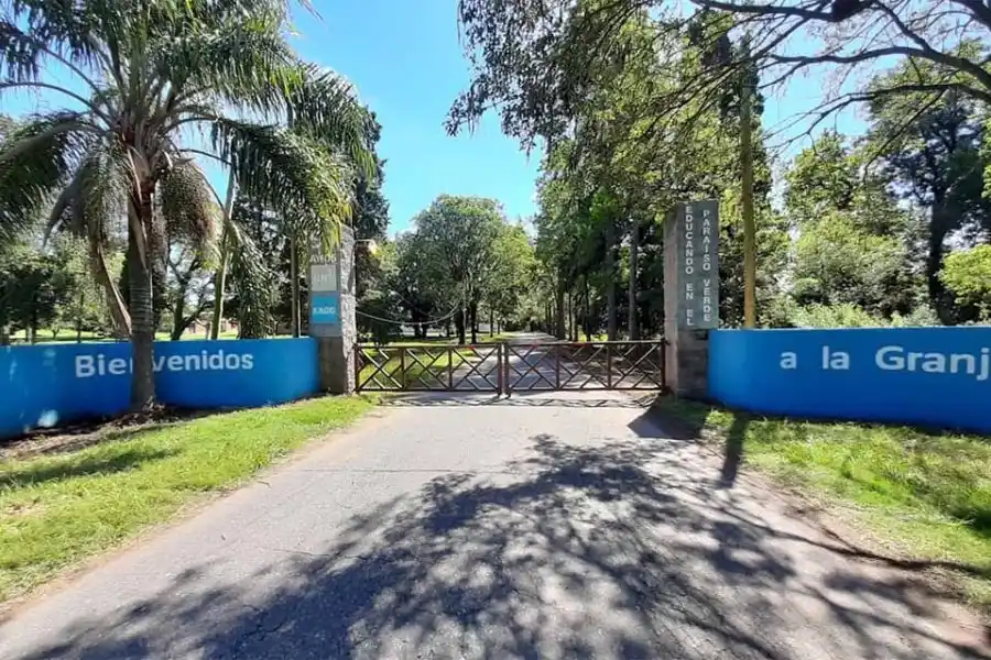 Declaran duelo por el fallecimiento de un estudiante en una Escuela Granja de la región