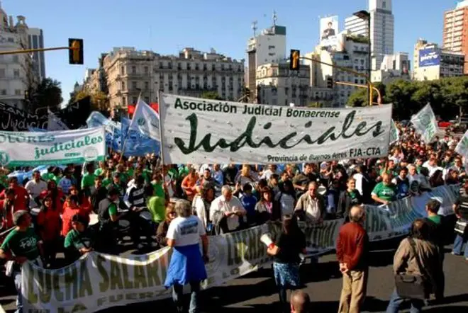 Paritarias 2015: Judiciales bonaerenses convocan a un "paro activo" para el jueves