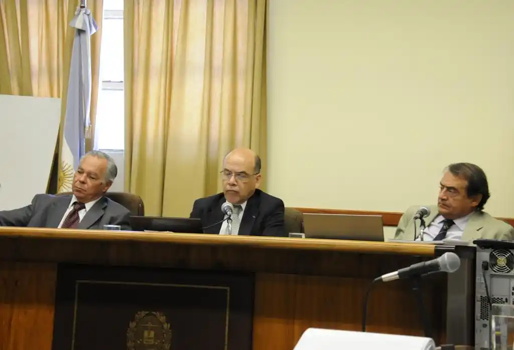 Resuelven que Fernández continúe  en el Melchor Romero, fijando como plazo 15 años