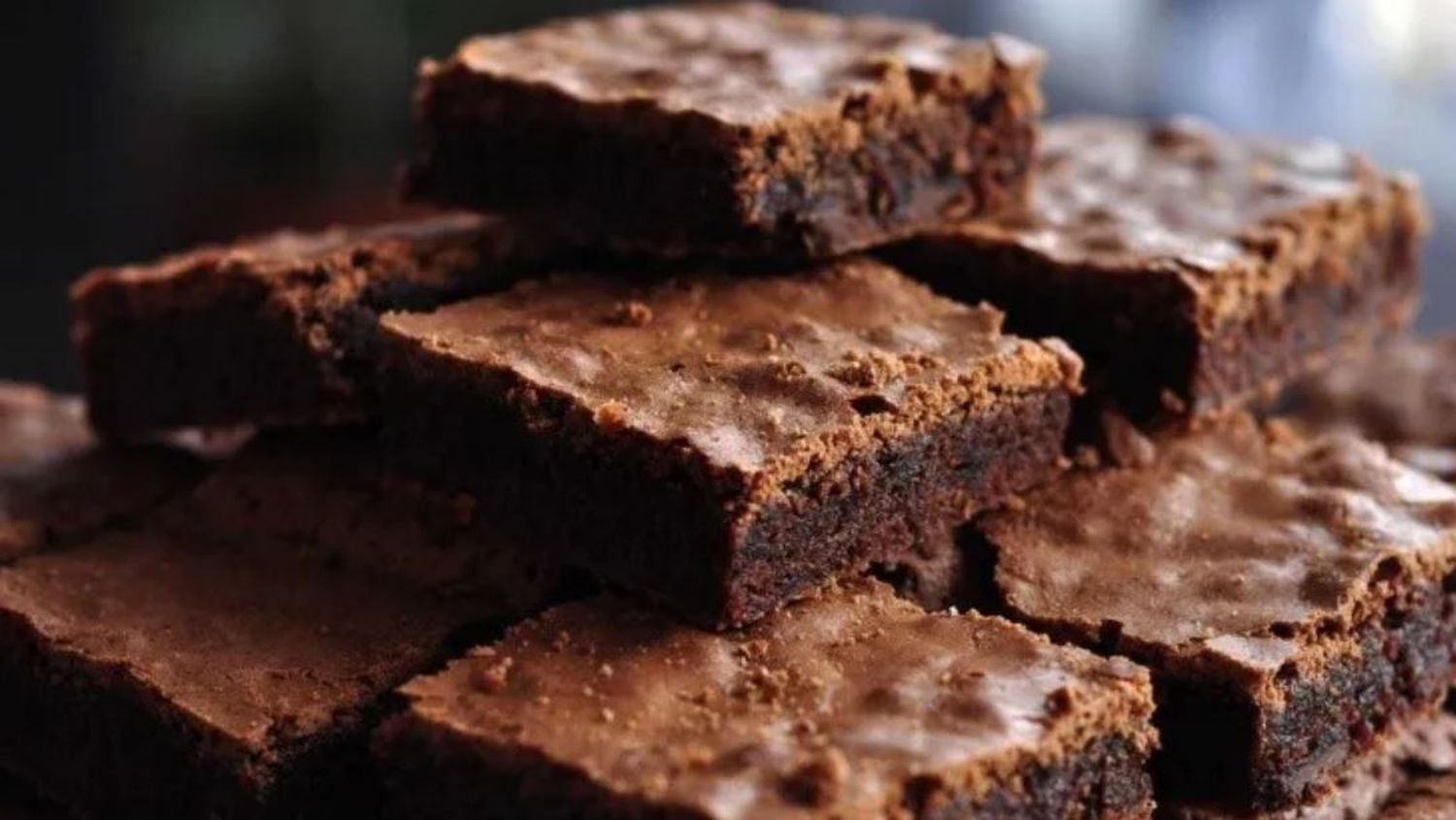 Llevó brownies con marihuana a su trabajo y 10 compañeros terminaron en el hospital