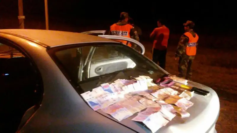 Separaron al policía que fue detenido con plata y cocaína