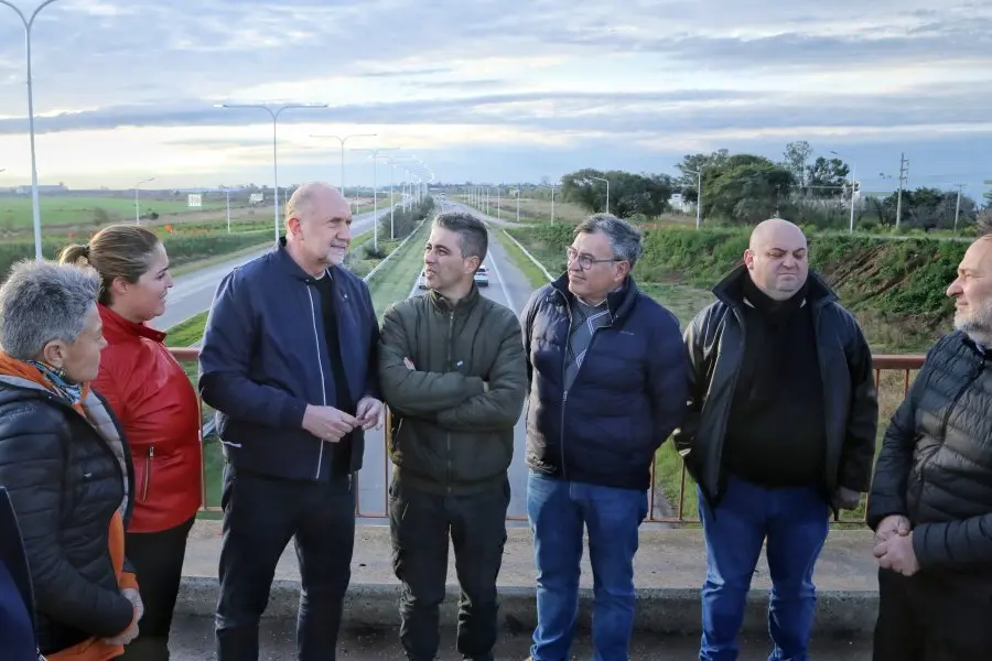 Perotti recorrió el avance de la obra de acceso a Fray Luis Beltran a la autopista