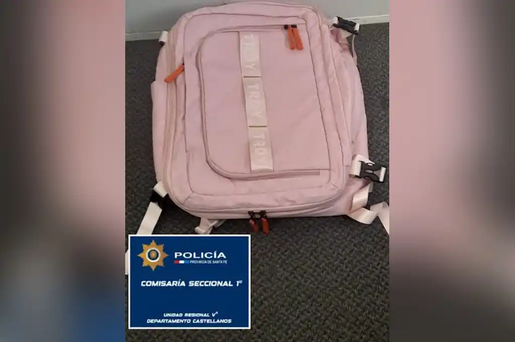 Robó una mochila de una librería y lo alcanzó la policía