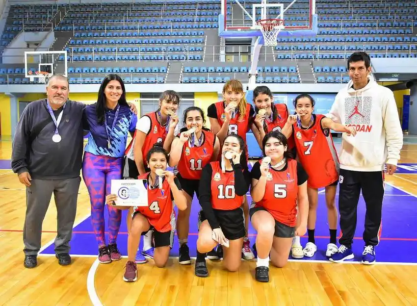 Formosa y Pirané ganaron el
Provincial de básquet sub 15