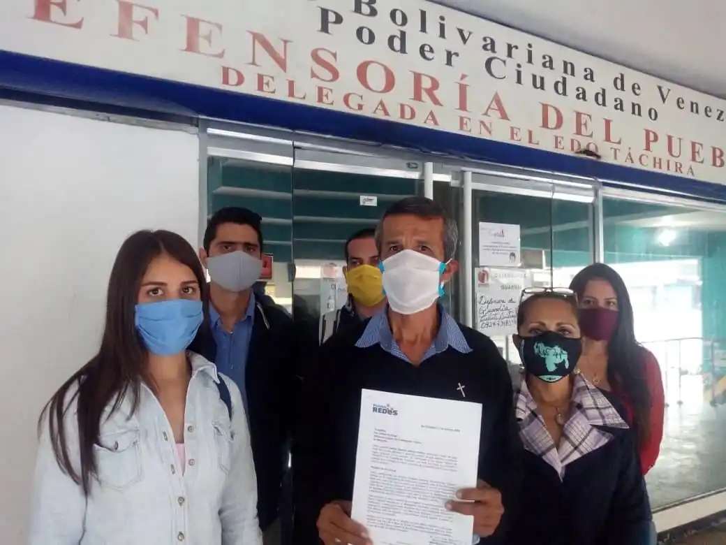 FundaRedes denuncia que ingreso limitado de venezolanos por la frontera con Colombia es indigno