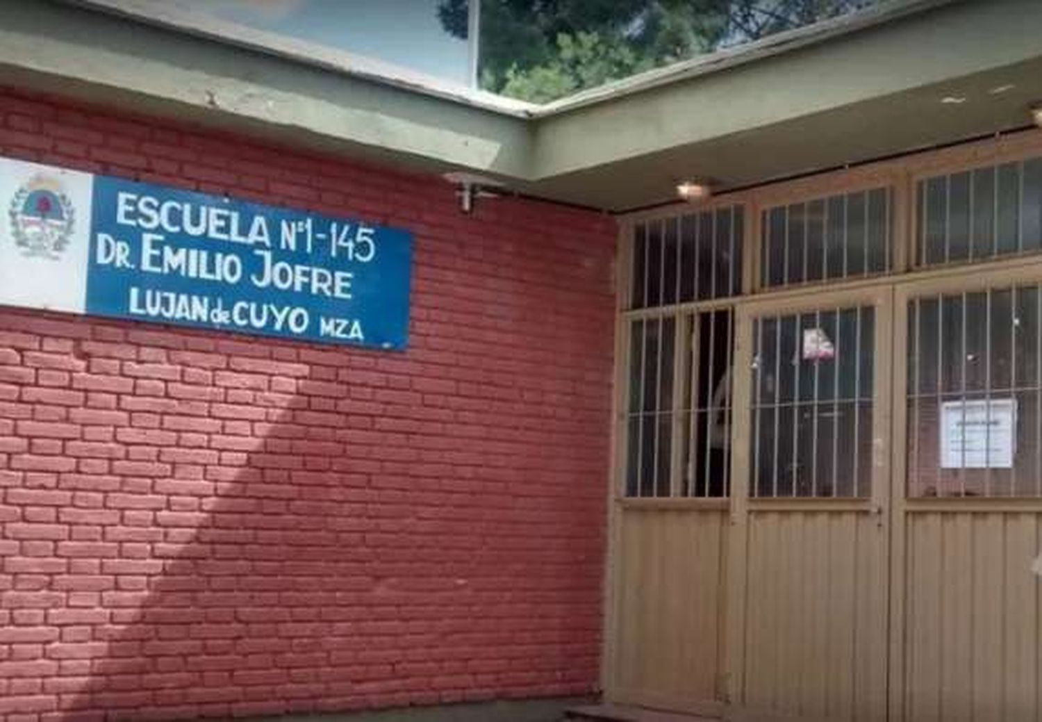 Mendoza: más de 130 alumnos de una escuela se intoxicaron y se suspendieron las clases