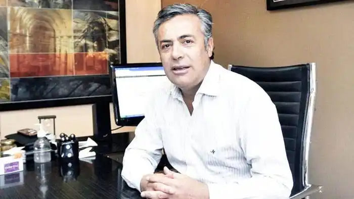 Cornejo: �SQuedó en evidencia de que Alberto es una persona para ser número dos y no para estar al frente del poder⬝