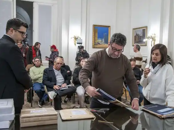 Presentaron las ofertas de inversión para el nuevo servicio de mantenimiento del alumbrado público.