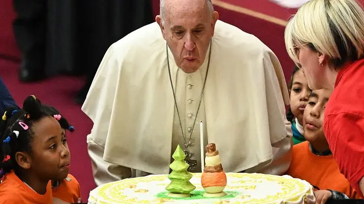 «Para los niños enfermos»: en su cumpleaños el papa Francisco envía ventiladores a Venezuela