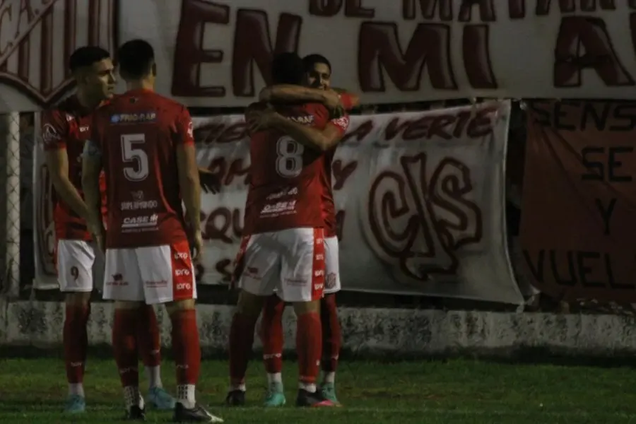 Triunfazo del "9" en casa