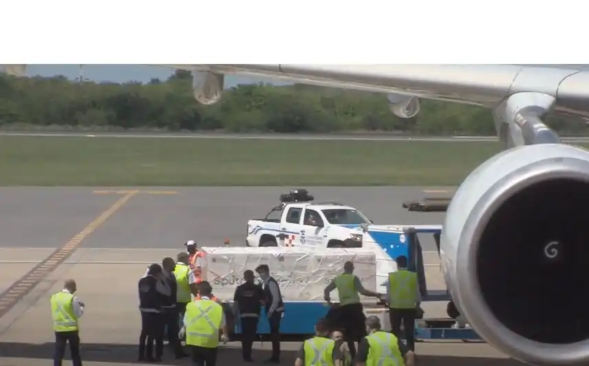 Vacuna Sputnik V: Llegó a Ezeiza desde Moscú el segundo lote