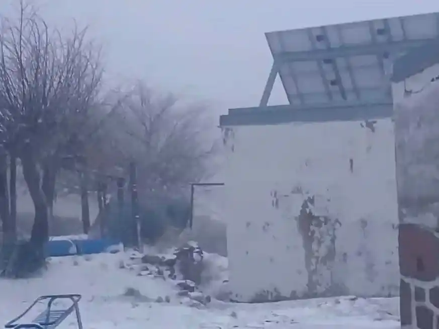 La nieve sorprendió en Traslasierra.