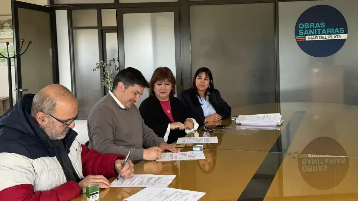 OSSE amplía la red de agua en Punta Mogotes