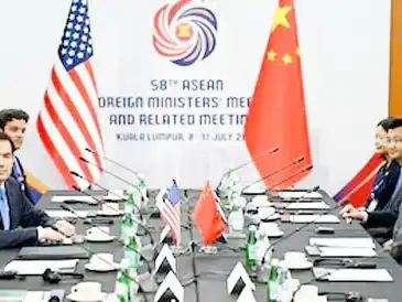 Estados Unidos y China retomaron el diálogo en Malasia: ajustan una cumbre entre Donald Trump y Xi Jinping