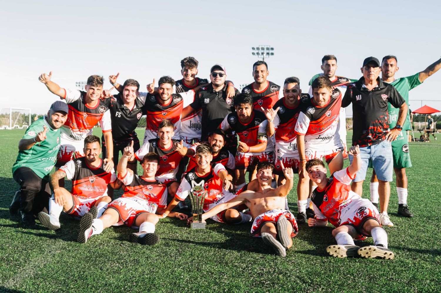 Un equipo de sampedrinos se consagró campeón la copa de plata del torneo The Fox Cup.