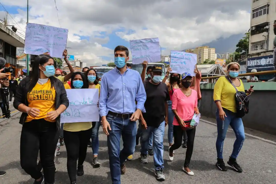 Andrés Chola moviliza a más de 130 jóvenes para inscribirse en el registro electoral