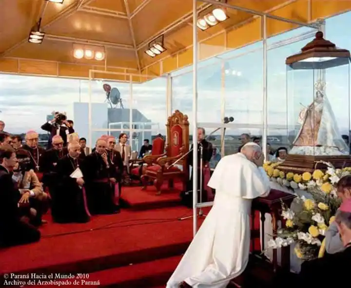 A 39 años de la histórica visita de Juan Pablo II a Paraná, un acontecimiento que registró Paralelo 32