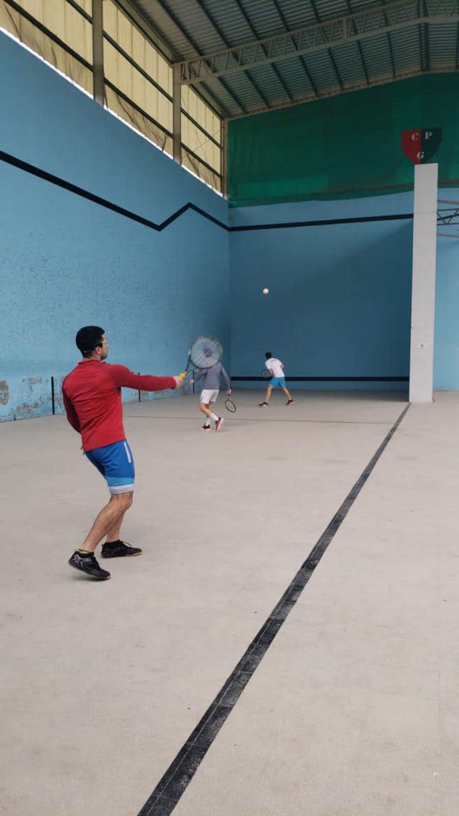 Club Pelota: frontón de 30 metros a punto