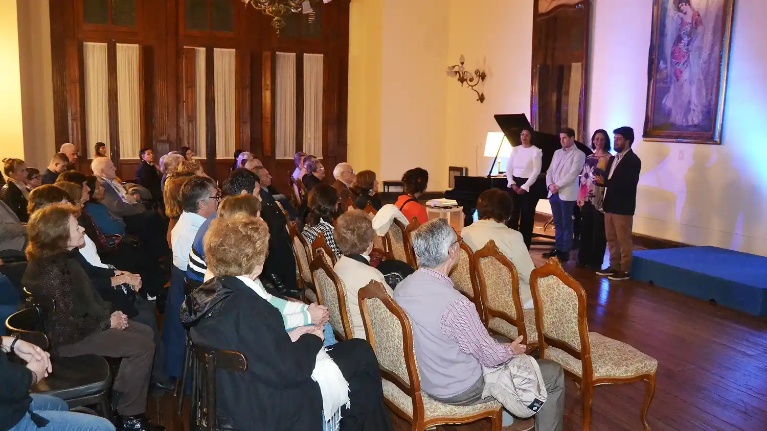 “Piano Adentro” deleitó al público gualeyo con su exquisita música instrumental
