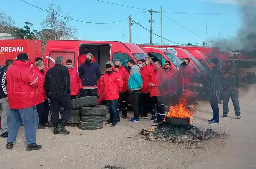 Paro por tiempo indeterminado en Andreani: suspenden la distribución de compras online