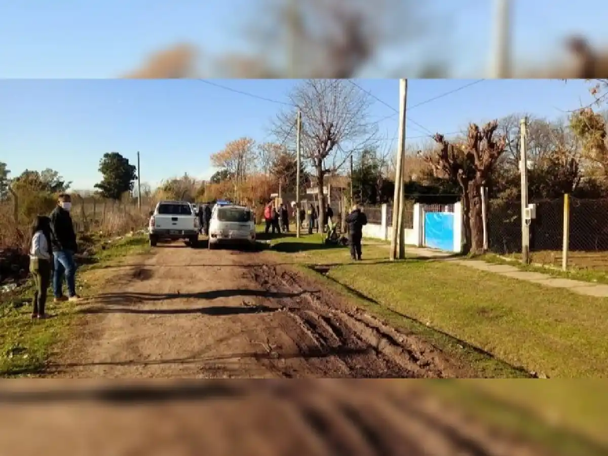Asesinaron a una joven y su hija de 4 años en Moreno