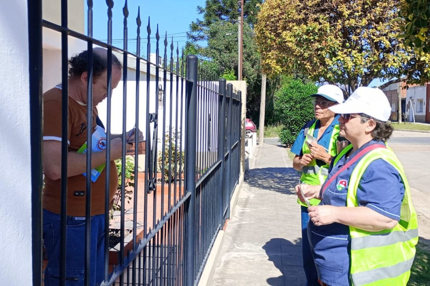 La campaña "Patio Limpio" alcanzó a más de 500 vecinos en la ciudad