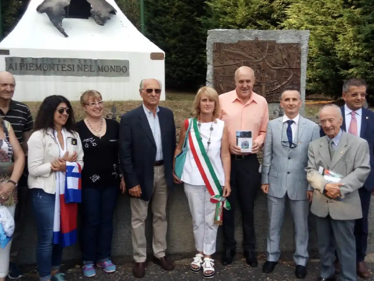 Las Varillas celebra 20 años del hermanamiento con Cavour