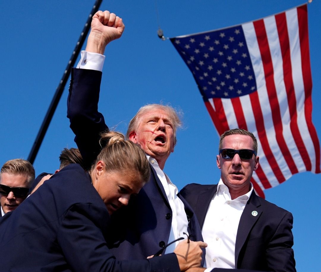 Donald Trump fue herido en un atentado durante un acto de campaña en Pensilvania (video)