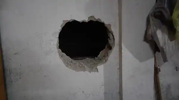 Hicieron un agujero e intentaron robar en un comercio de Avenida Parque