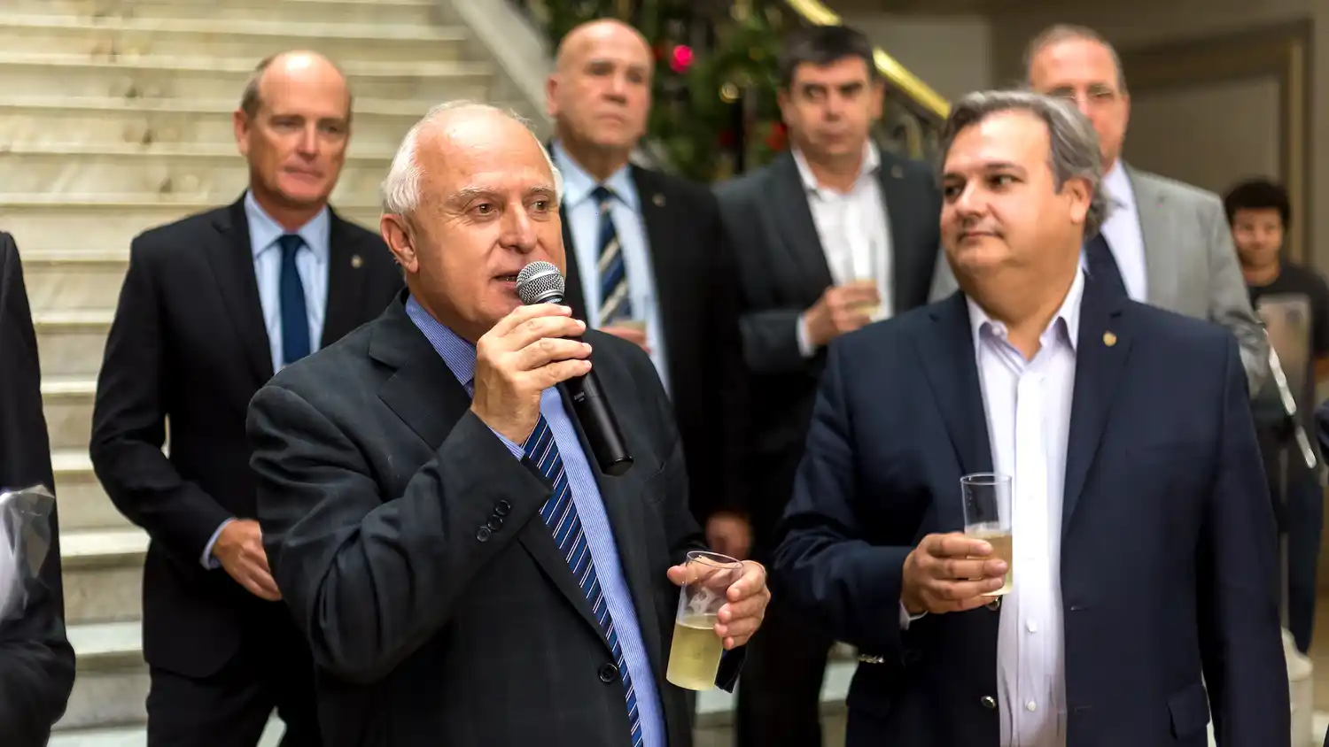 Lifschitz brindó con los trabajadores de la Casa de Gobierno