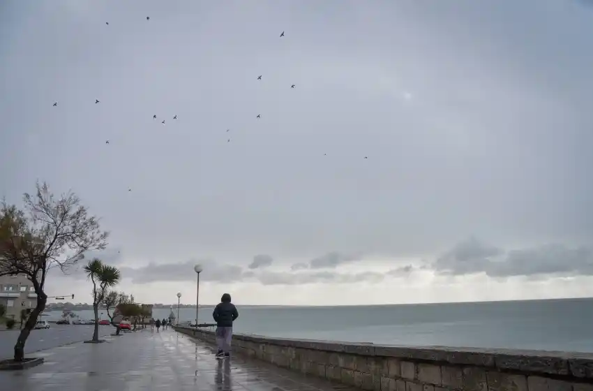 Un día de miércoles en Mar del Plata: más llluvias y tiempo inestable